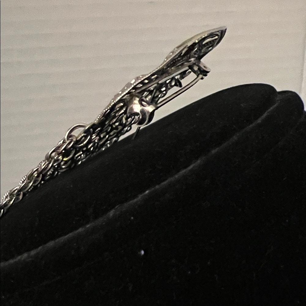 Elegant Silver Chain Tie Brooch Necklace Approximately 12” Long - Picture 7 of 9